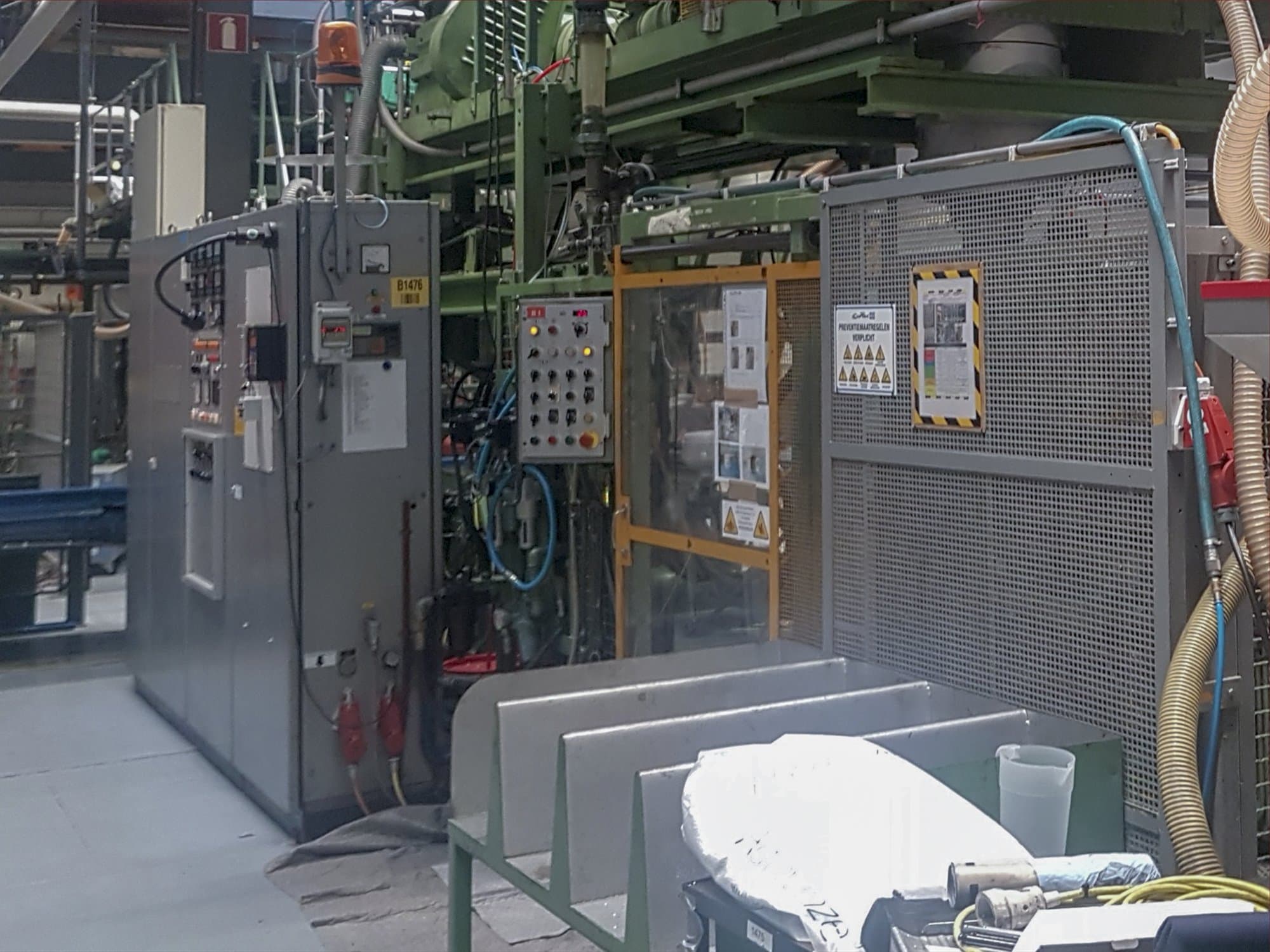 Recht aanzicht  1 van BEKUM BA 20 M / S 901 machine