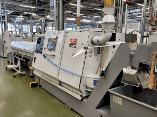 Vooraanzicht van TRAUB TNC 65 DGY machine