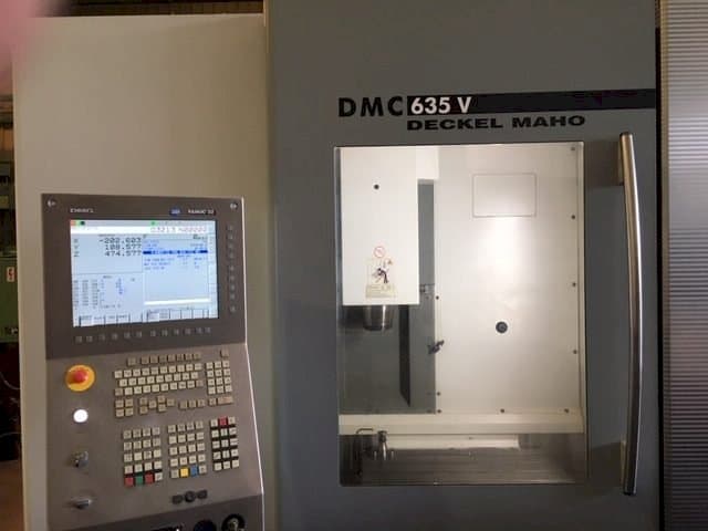 Vooraanzicht  van DECKEL MAHO DMC 635 V  machine