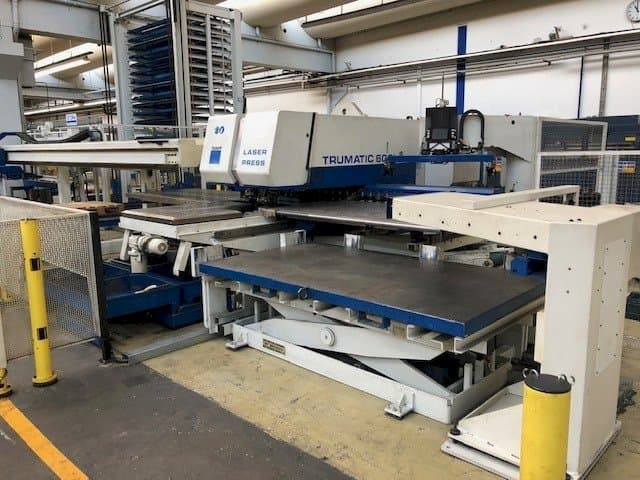 Vooraanzicht van Trumpf Trumatic 600L machine