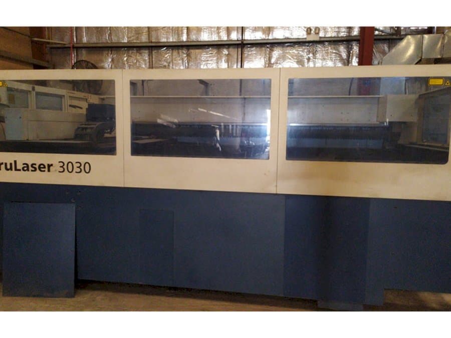 Vooraanzicht van Trumpf TruLaser 3030 machine