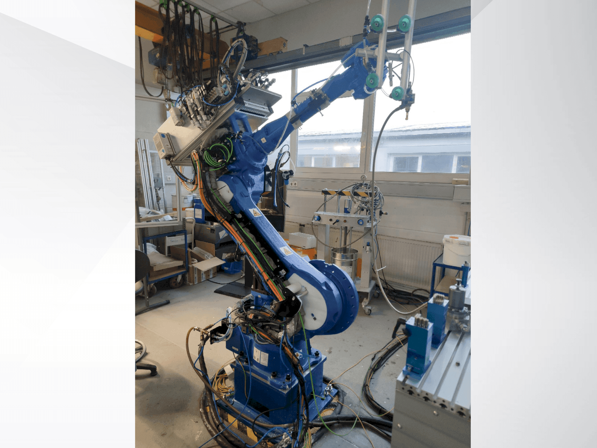 Vooraanzicht van Yaskawa 6VX88 machine
