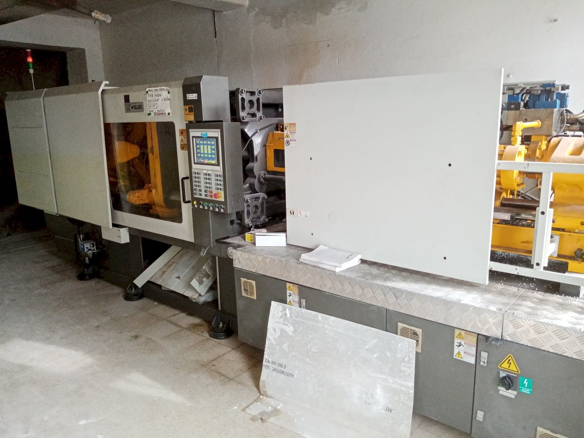 Vooraanzicht van Welltec 320F2 machine