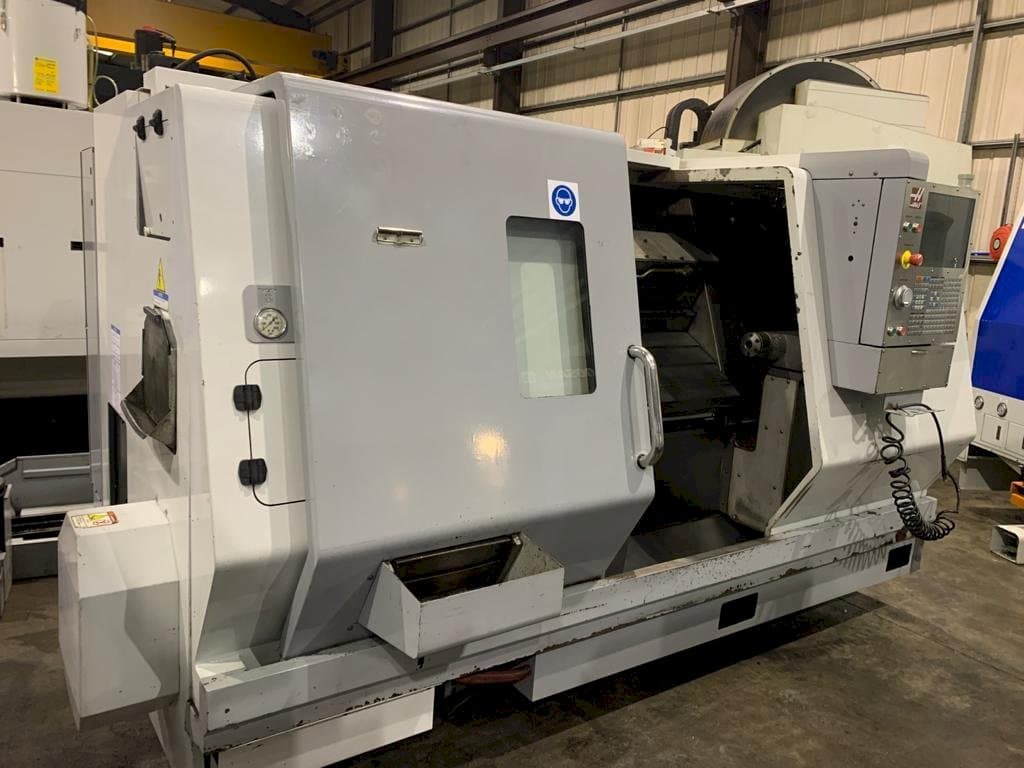 Vooraanzicht  van HAAS SL-30 THE  machine