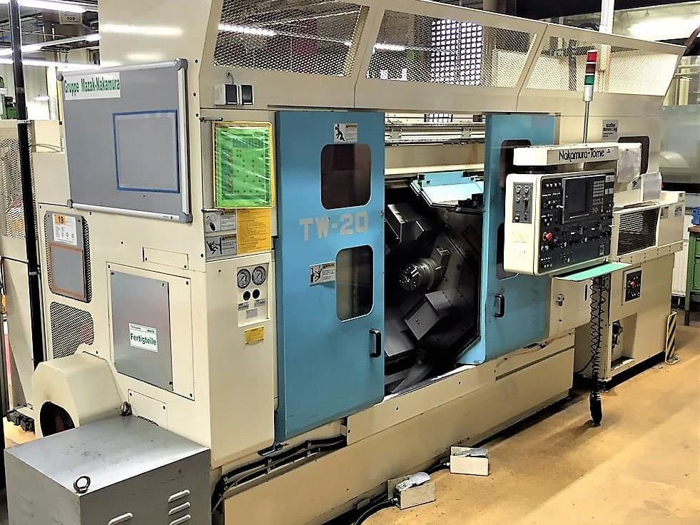 Links zicht  van NAKAMURA-TOME TW-20 machine