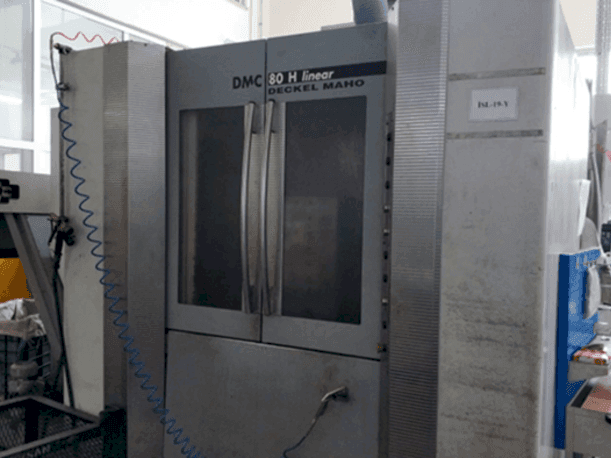 Vooraanzicht van DECKEL MAHO DMC 80 H linear machine