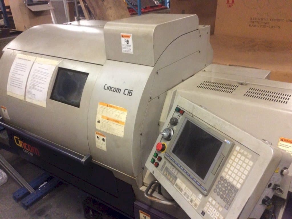 Vooraanzicht van Citizen C16 VII machine