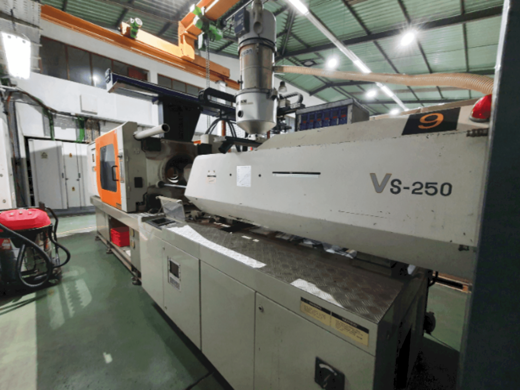 Vooraanzicht van Victor VS-250 machine