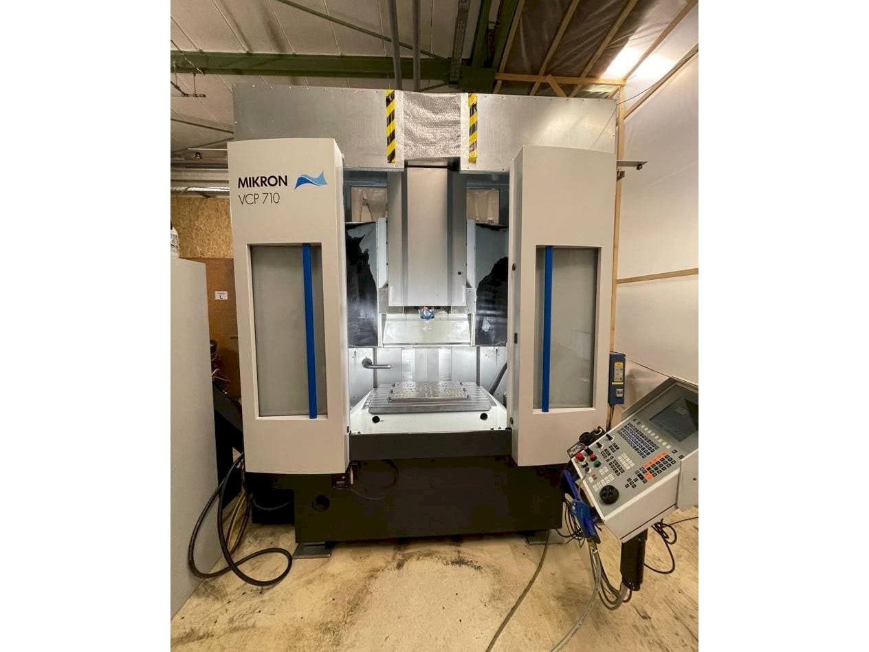 Vooraanzicht van MIKRON VCP 710 machine