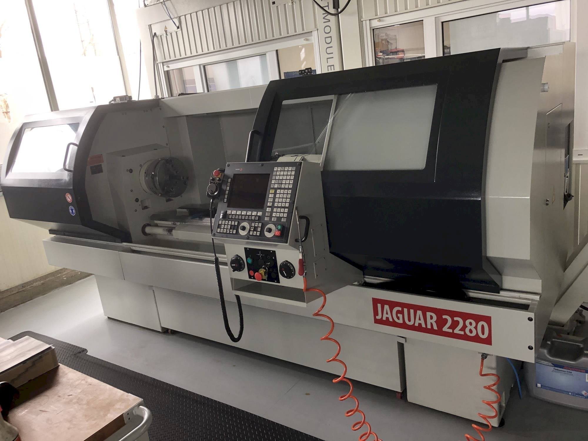 Vooraanzicht  van JESSEY AGUAR 2280  machine