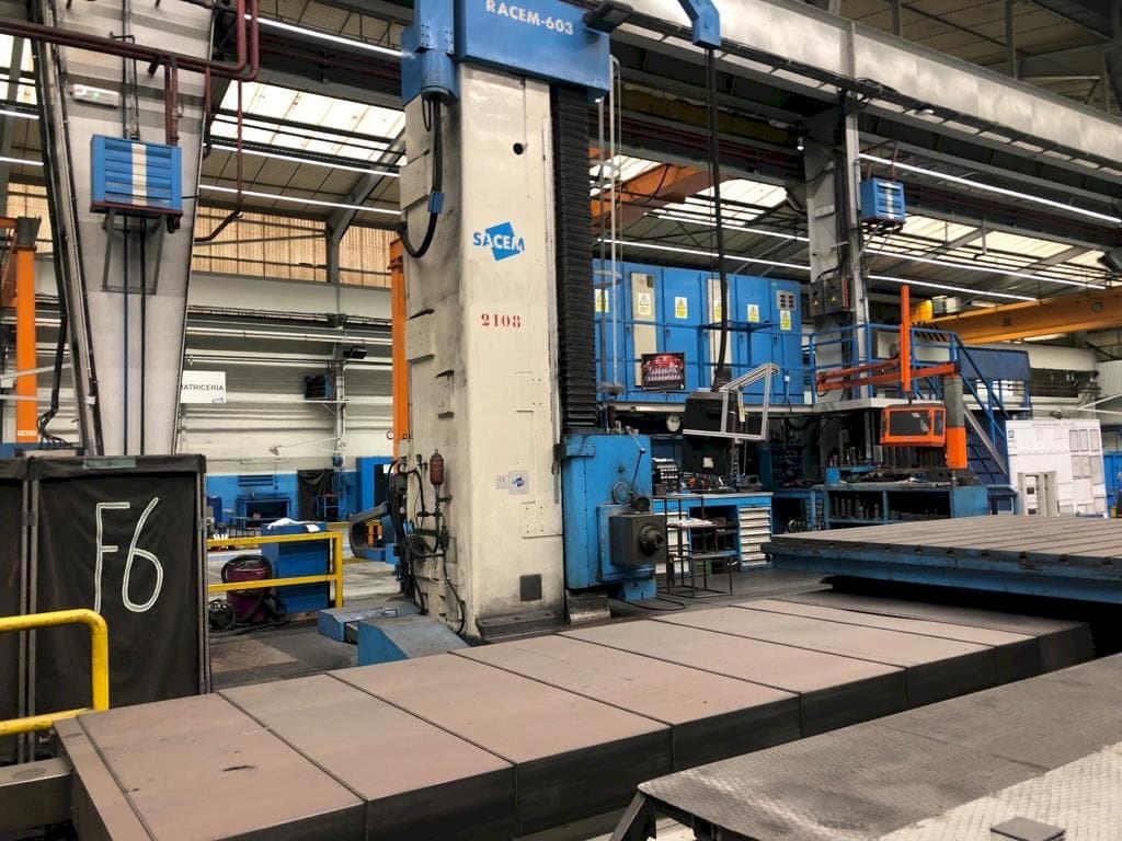 Vooraanzicht van Sacem Racem-603 machine