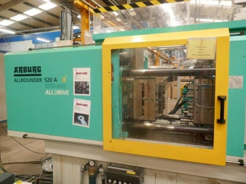 Vooraanzicht van Arburg Allrounder 520 A 1500-400 machine