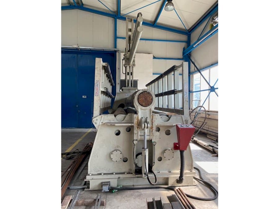 Vooraanzicht van Akyapak AHS 4100/25 machine