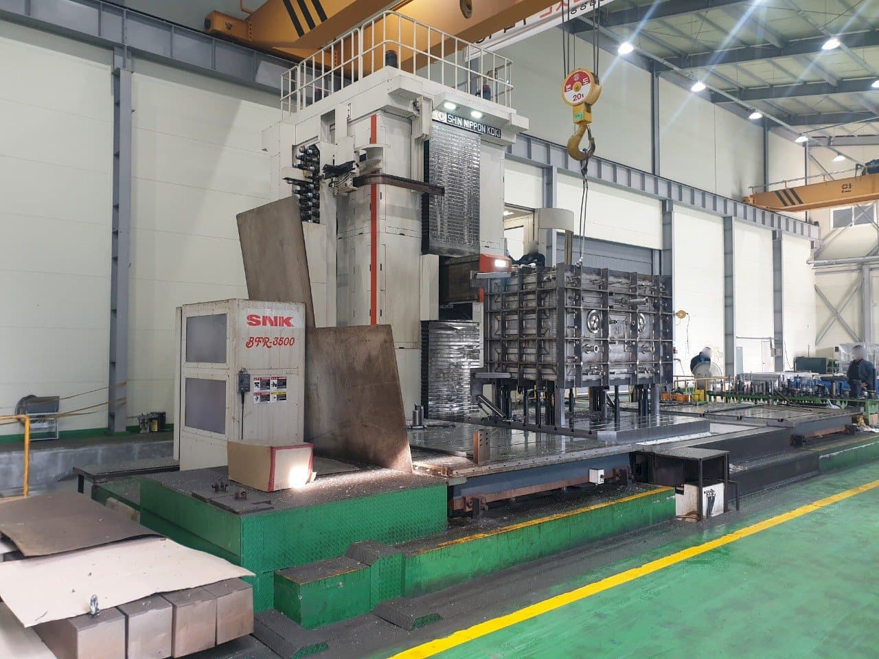 Vooraanzicht van SNK BFR-3500 machine