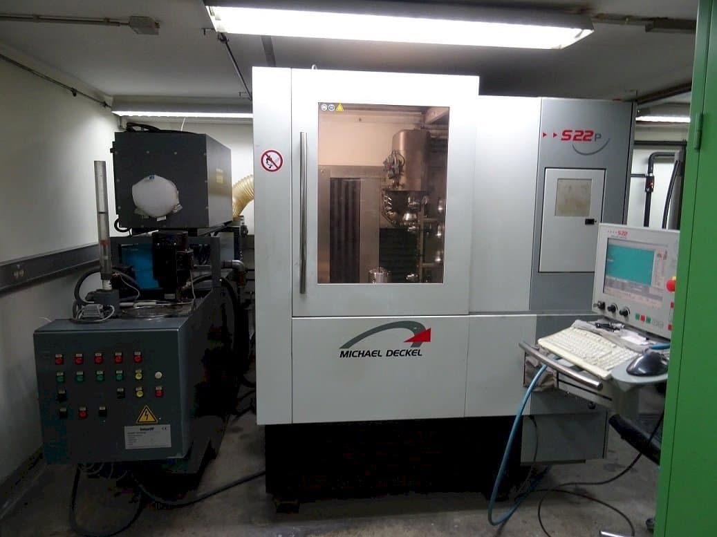 Vooraanzicht van Michael Deckel S22 P machine