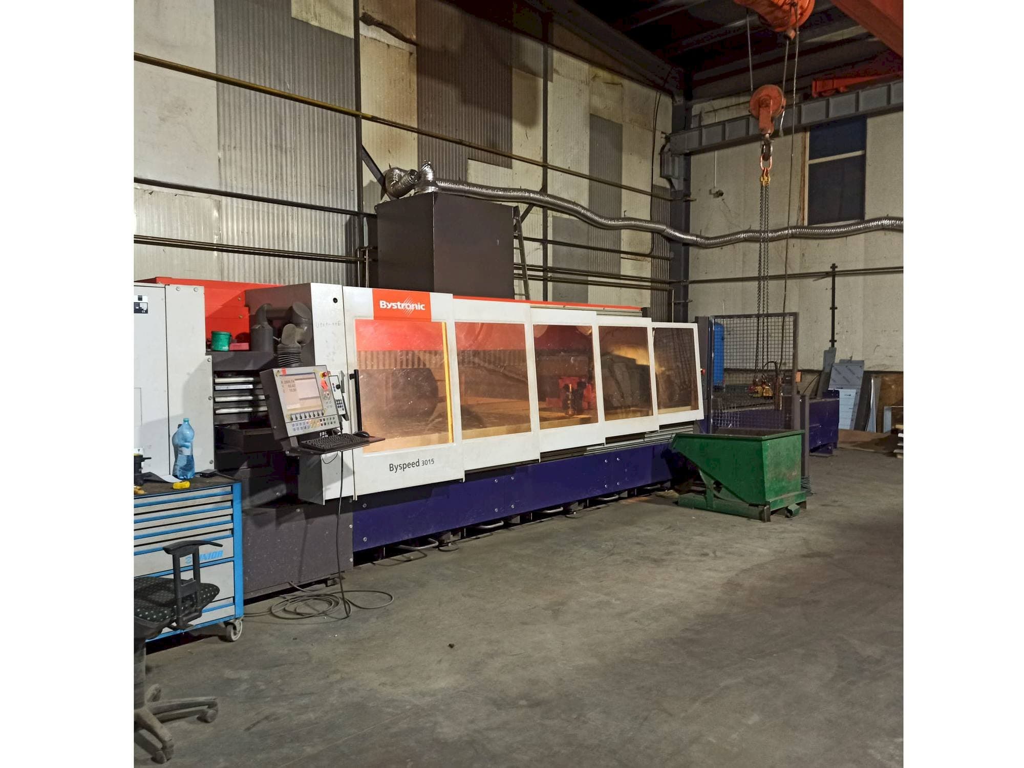 Vooraanzicht van Bystronic BySpeed 3015 machine