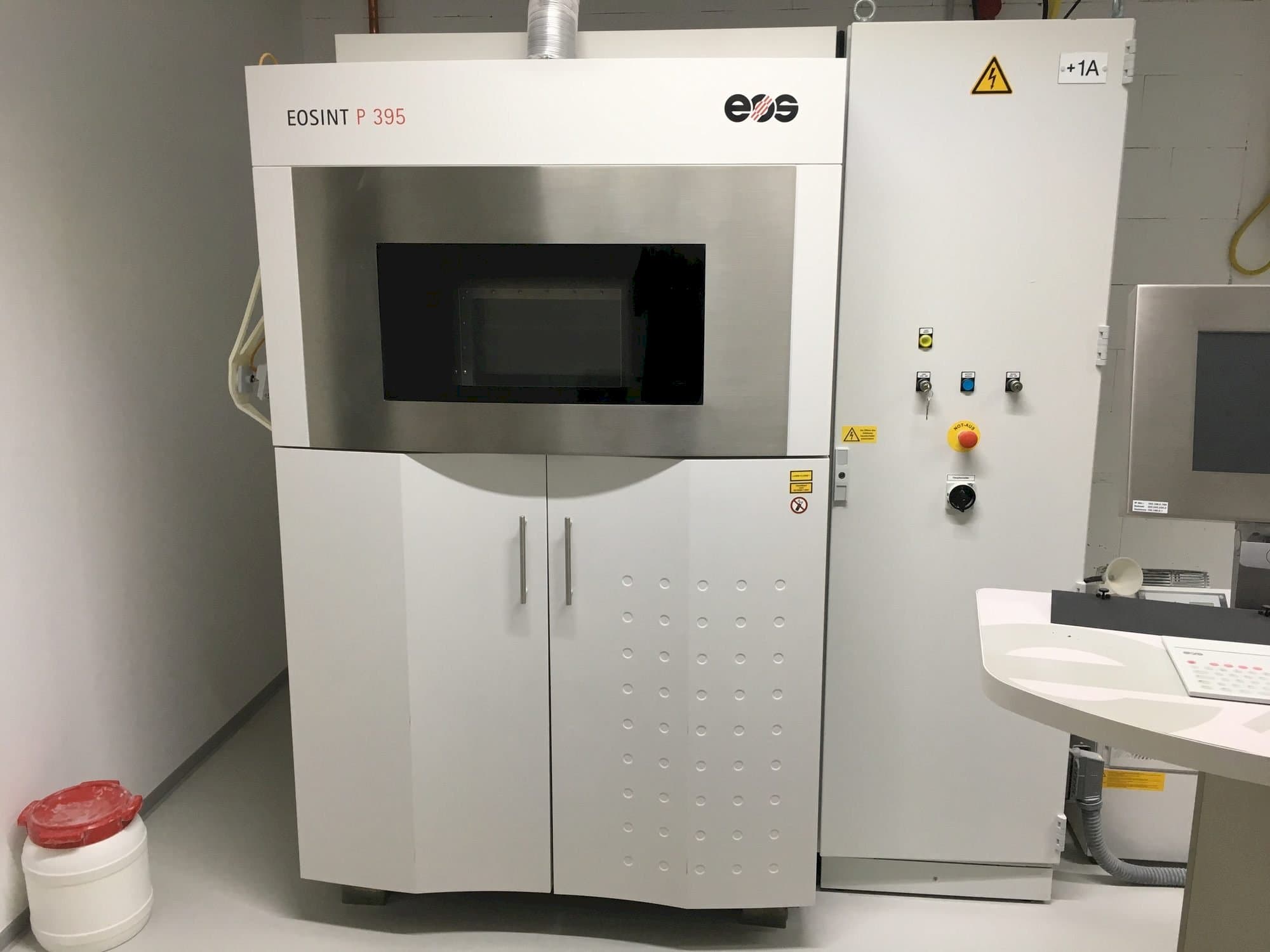 Vooraanzicht  van EOS EOSINT P 395  machine