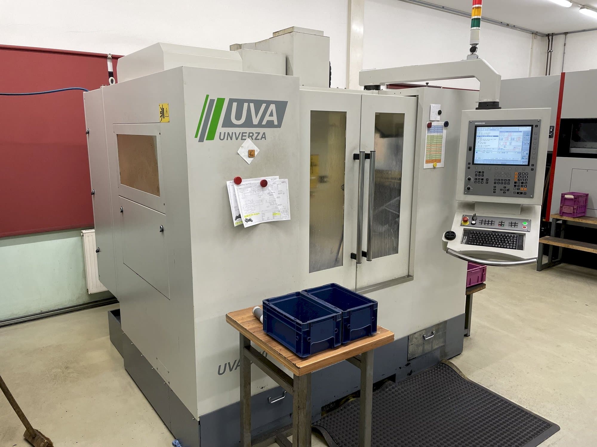 Vooraanzicht van HOMMEL UNVERZAGT UVA 550 Plus machine