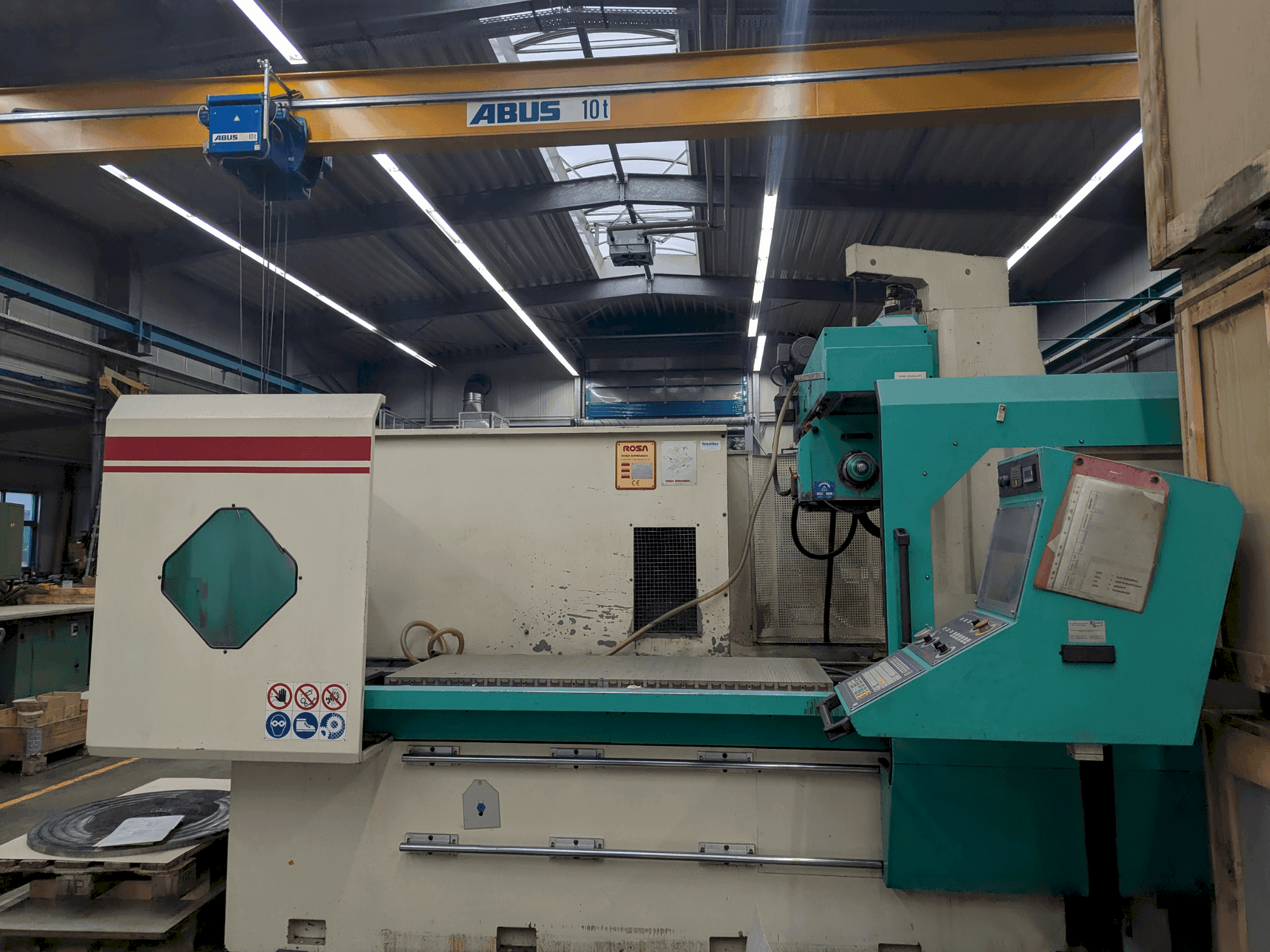 Vooraanzicht van ROSA ERMANDO Linea Silver 16.8 machine