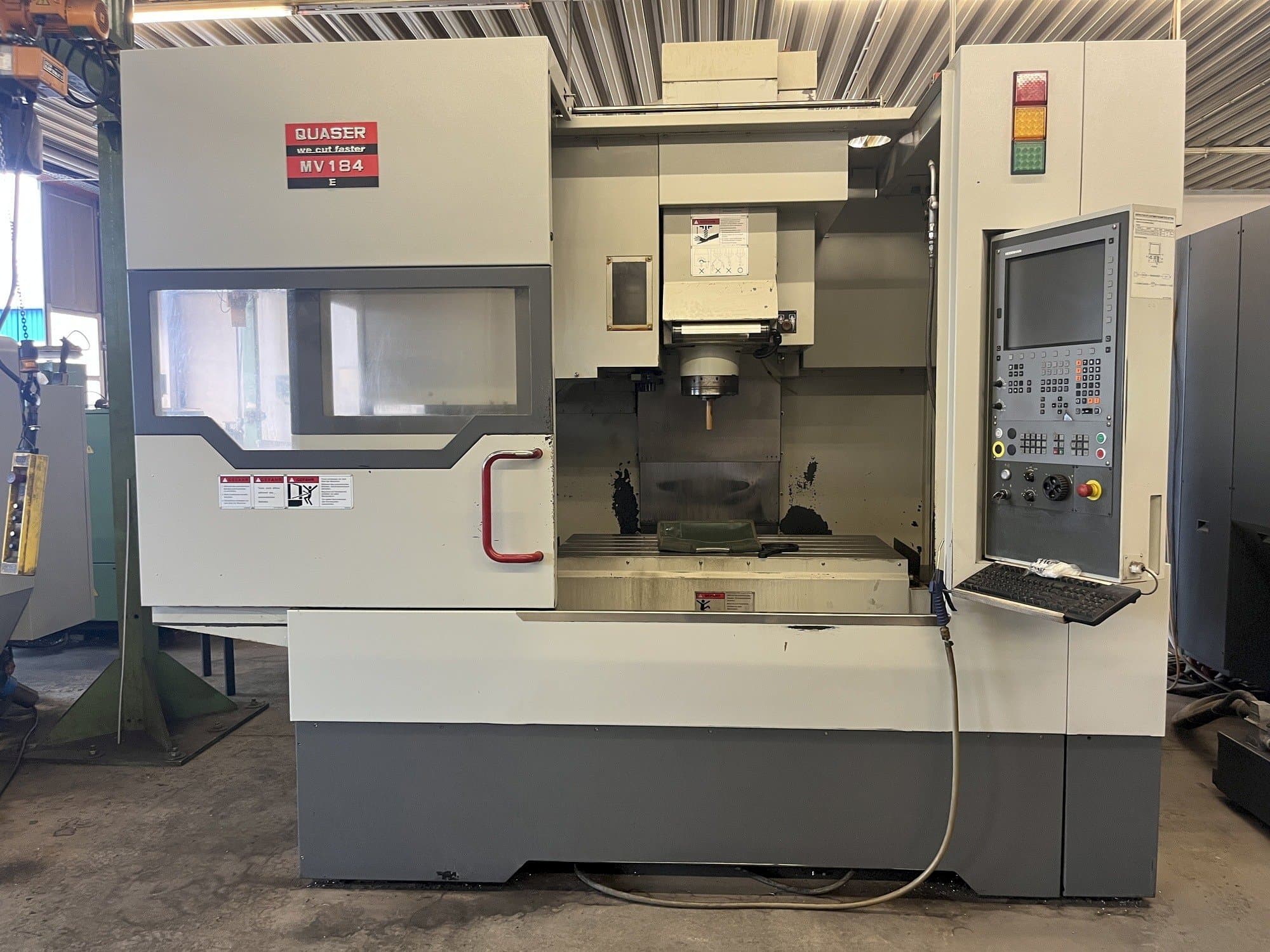 Vooraanzicht van Quaser MV 184E machine
