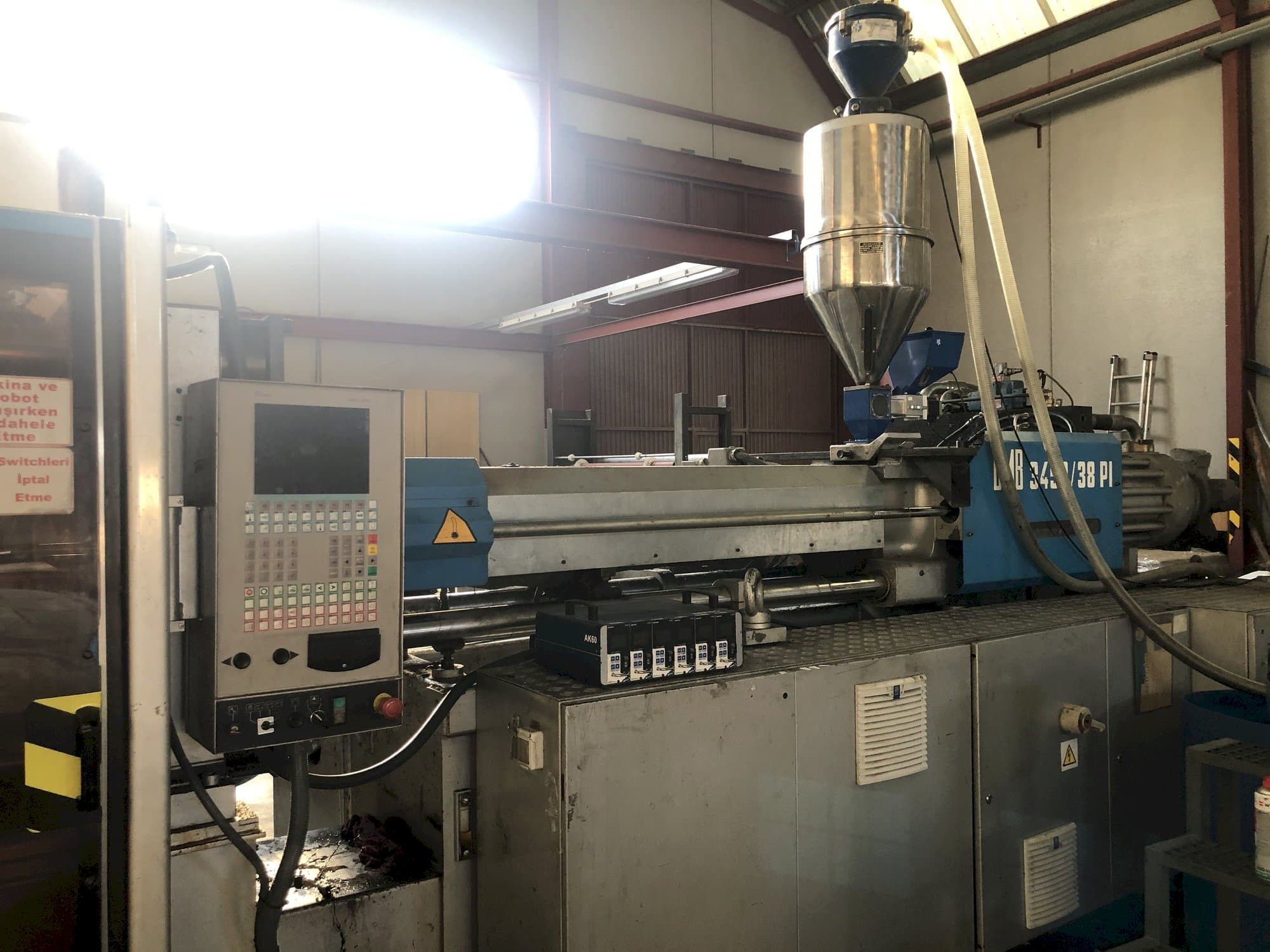 Vooraanzicht van BMB 380/34pi machine