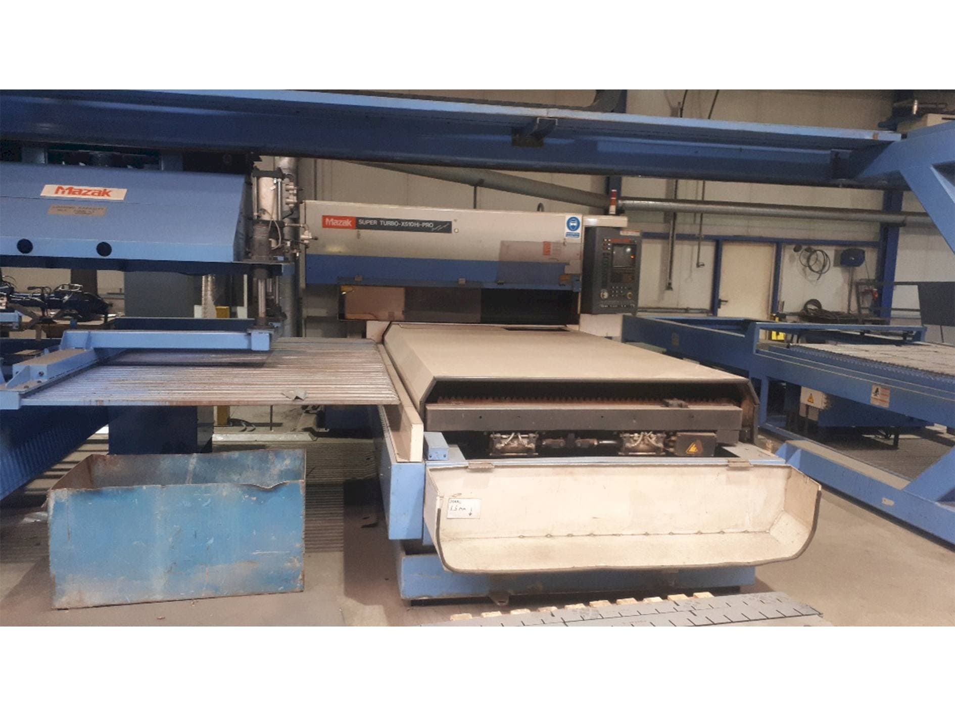 Vooraanzicht van Mazak Super Turbo X510 HI-Pro machine