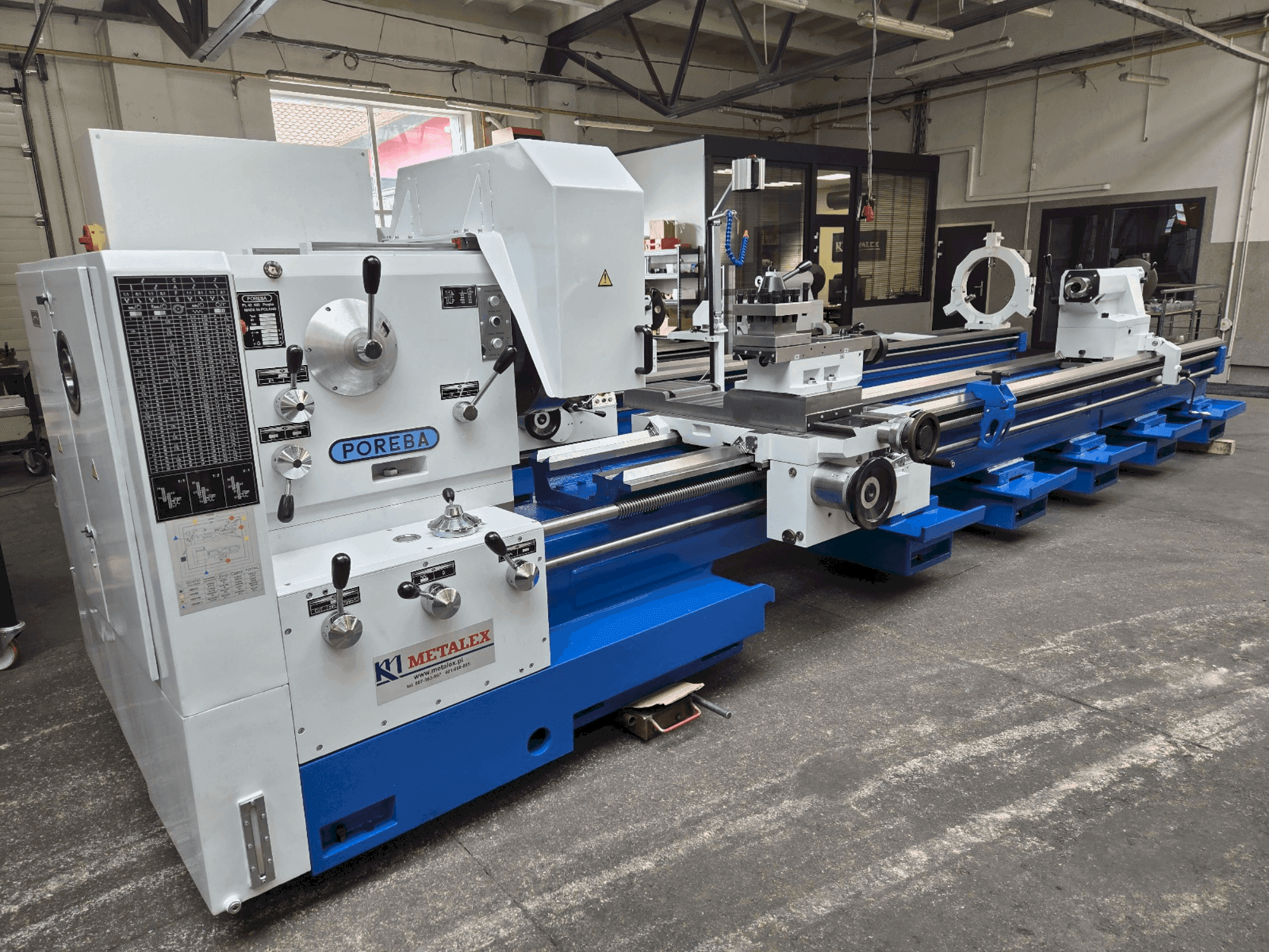 Vooraanzicht van Poreba TPK 90/5M machine