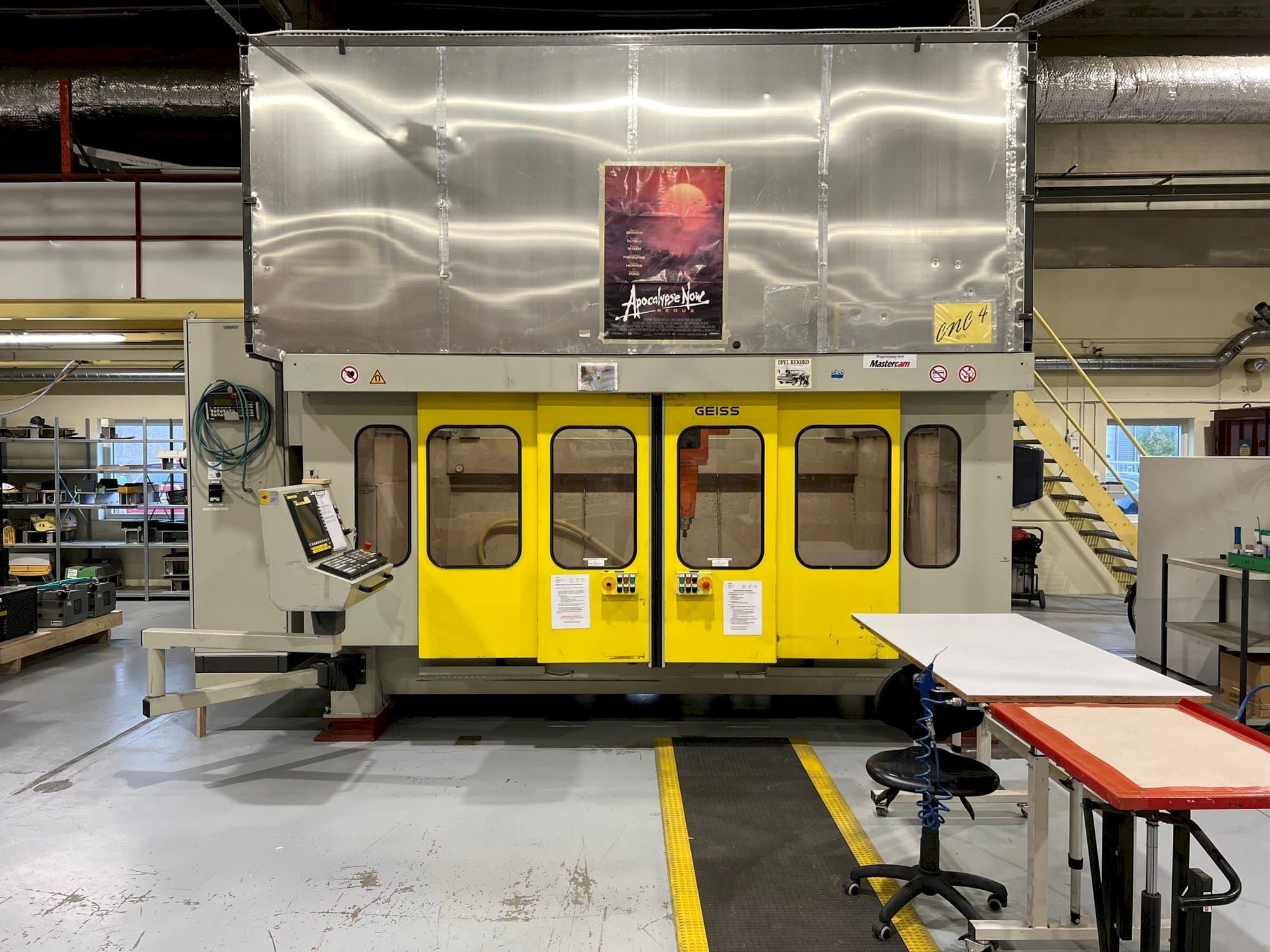 Vooraanzicht van GEISS FZ 2000x1000 machine