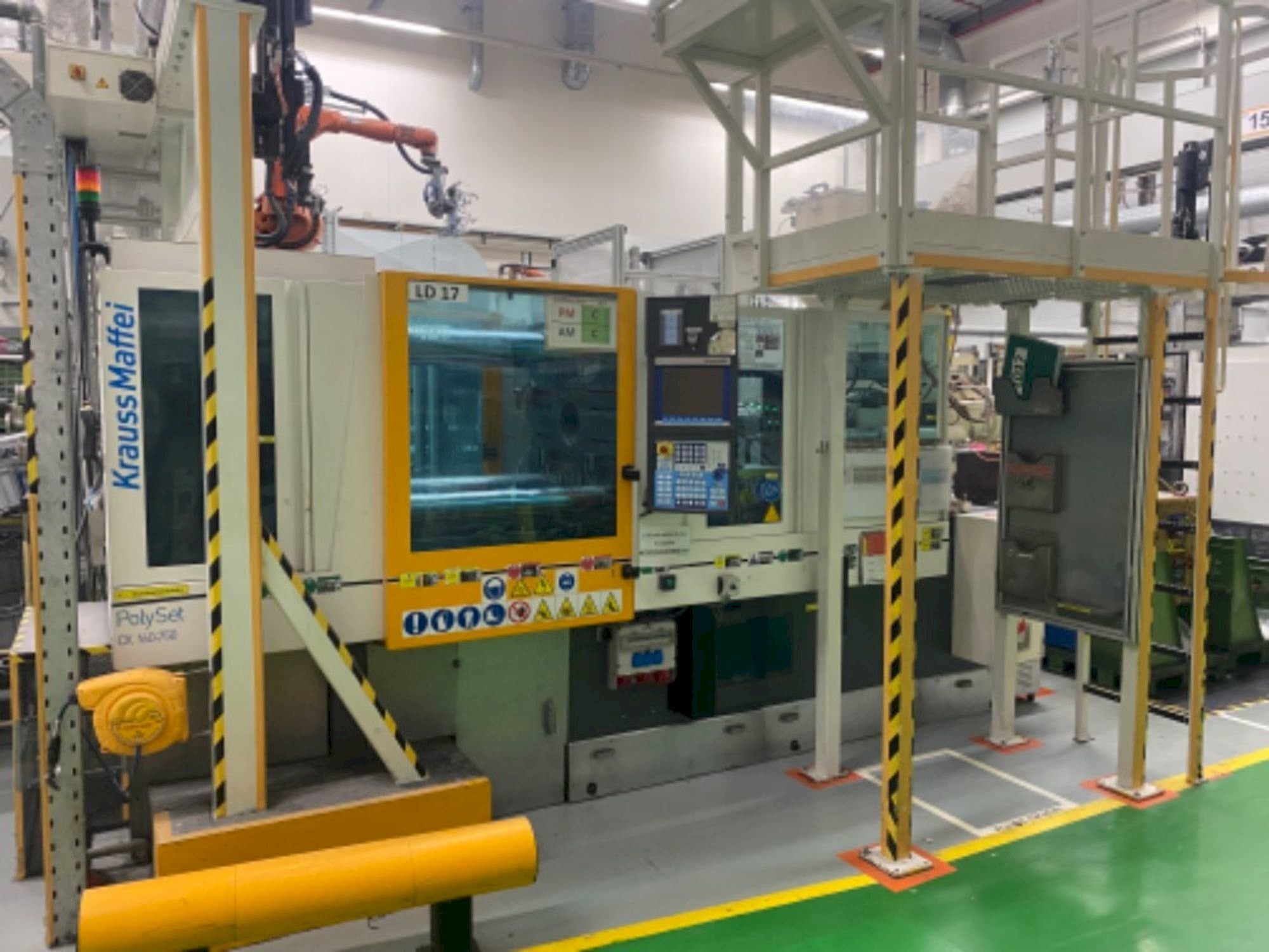 Vooraanzicht van Krauss Maffei 160/750 CX POL machine