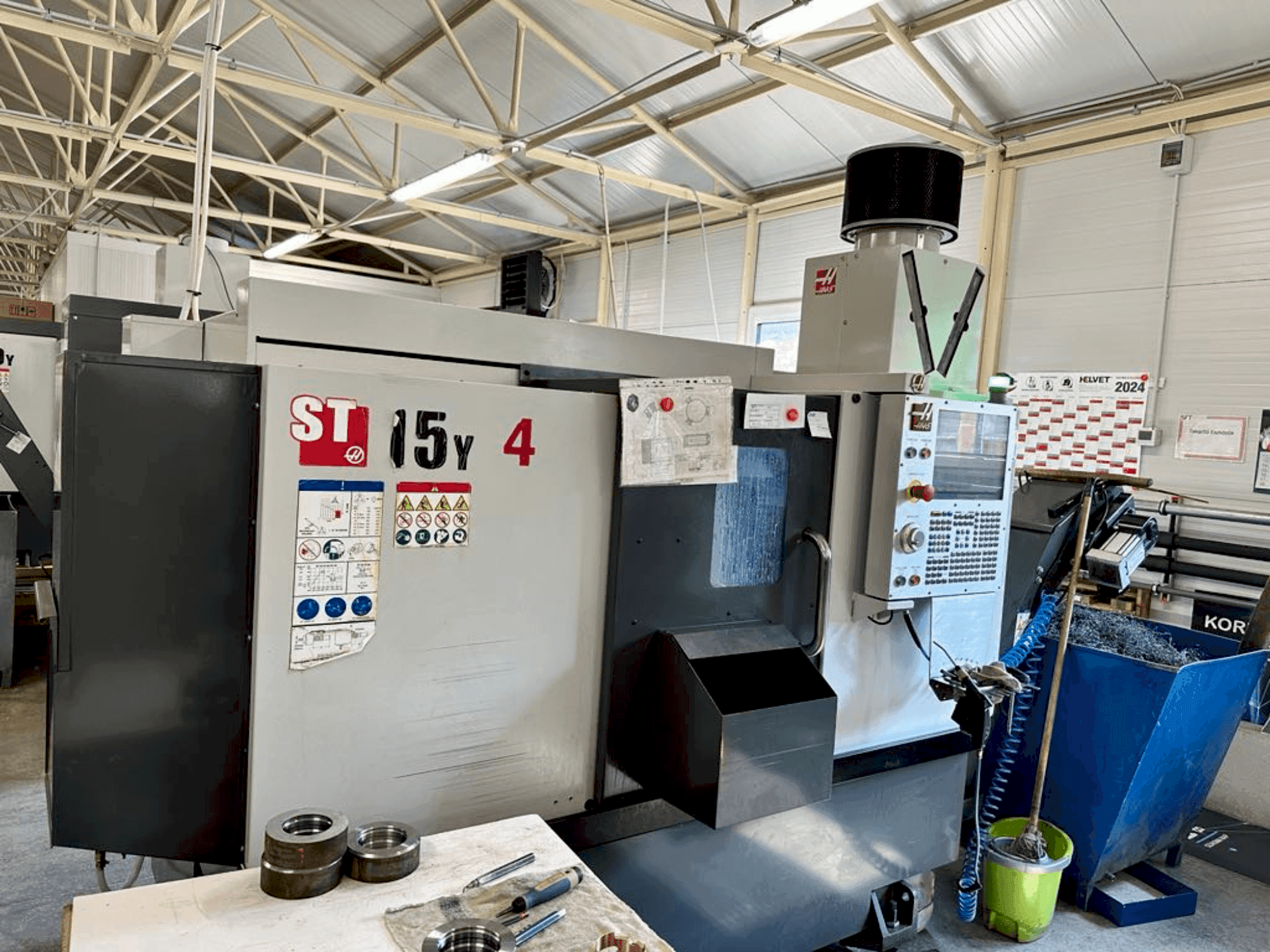 Vooraanzicht van HAAS ST-15Y machine