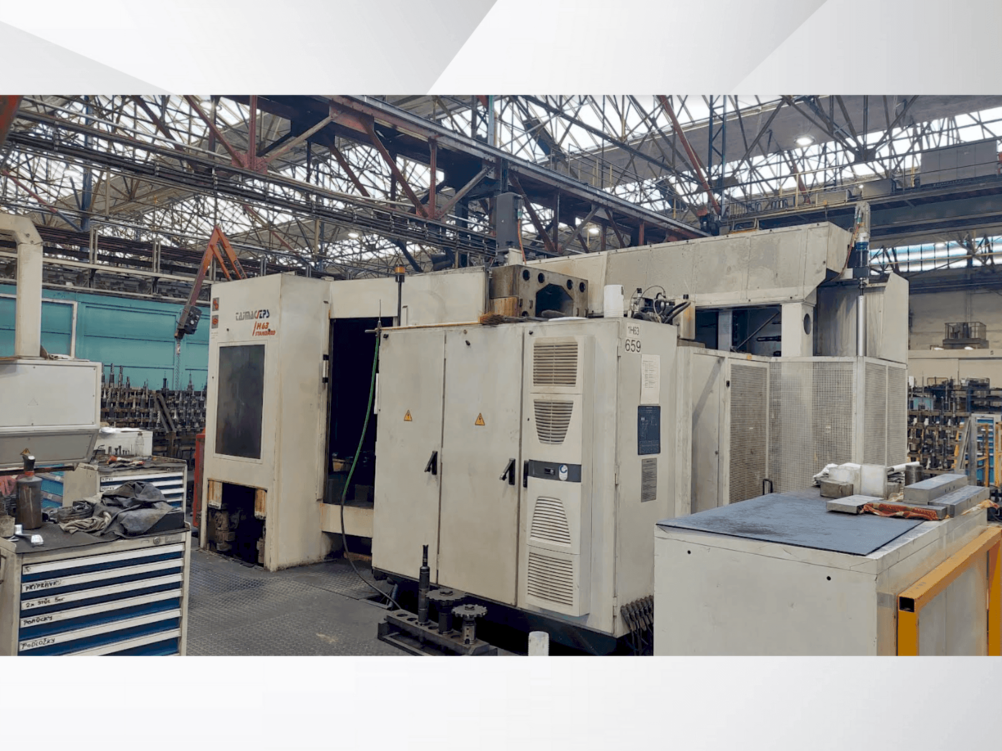 Vooraanzicht van TAJMAC-ZPS H63 Standard machine