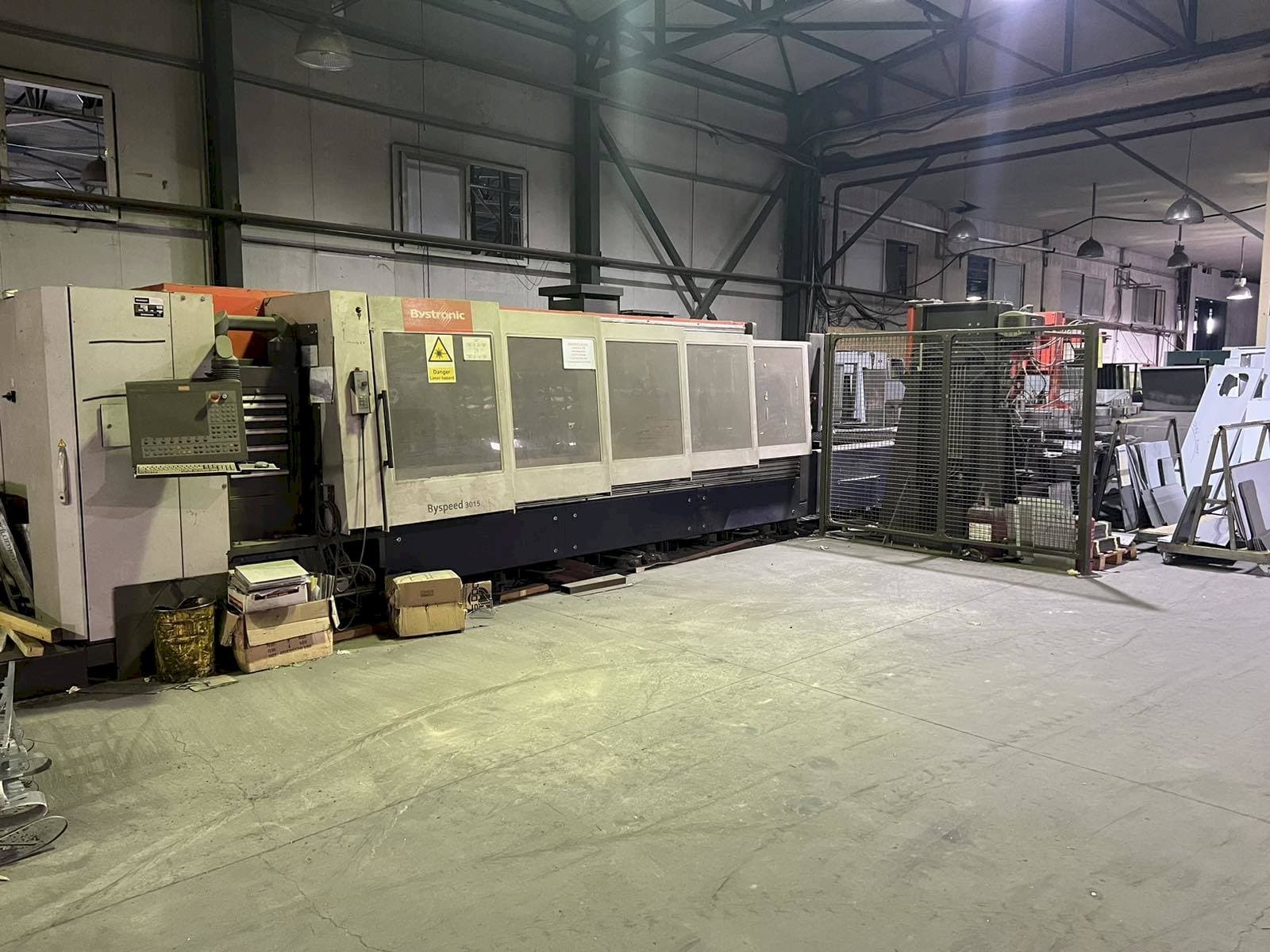 Vooraanzicht van Bystronic Byspeed 3015 machine