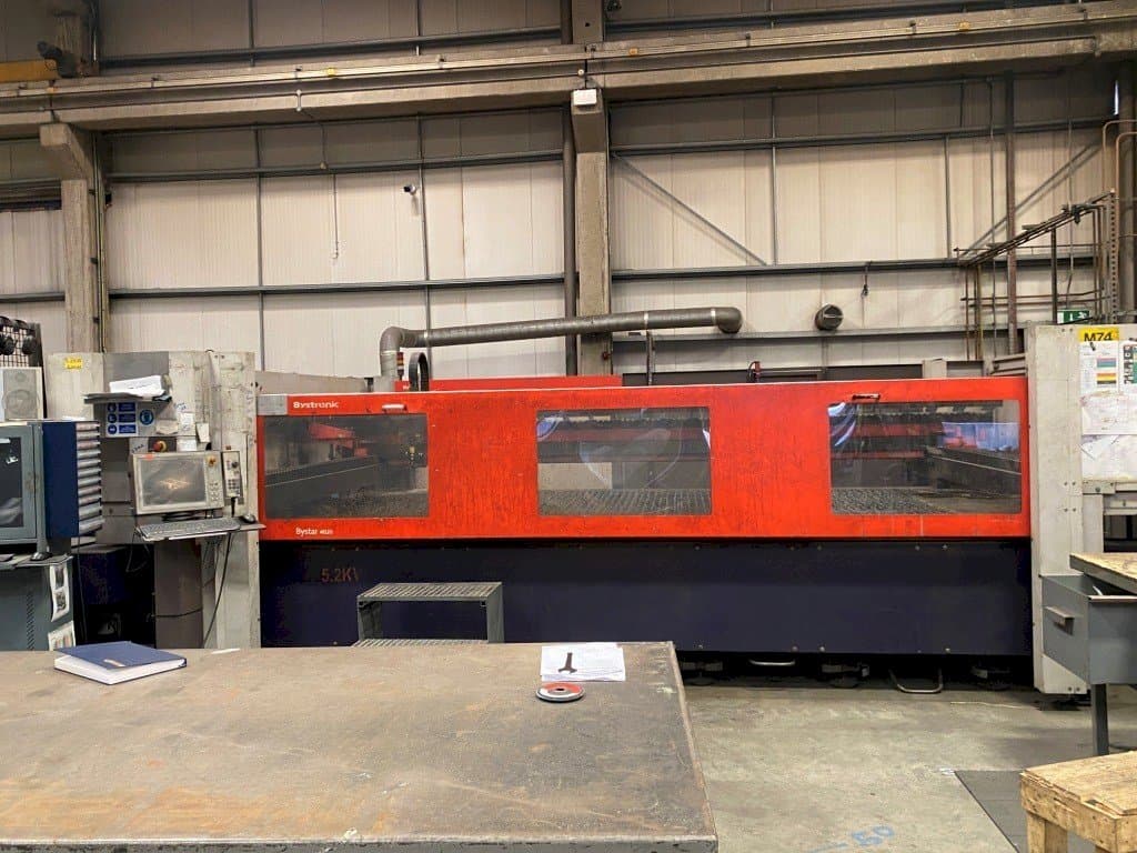 Vooraanzicht van Bystronic Bystar 4020 machine