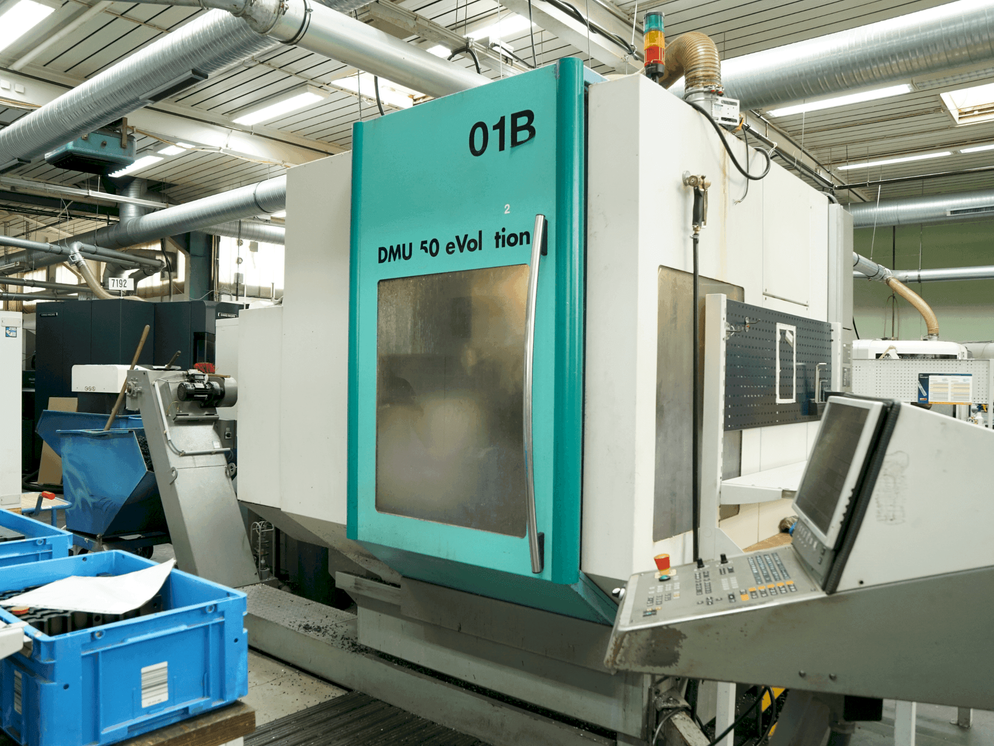 Vooraanzicht van DECKEL MAHO DMU 50 Evolution (2000) machine