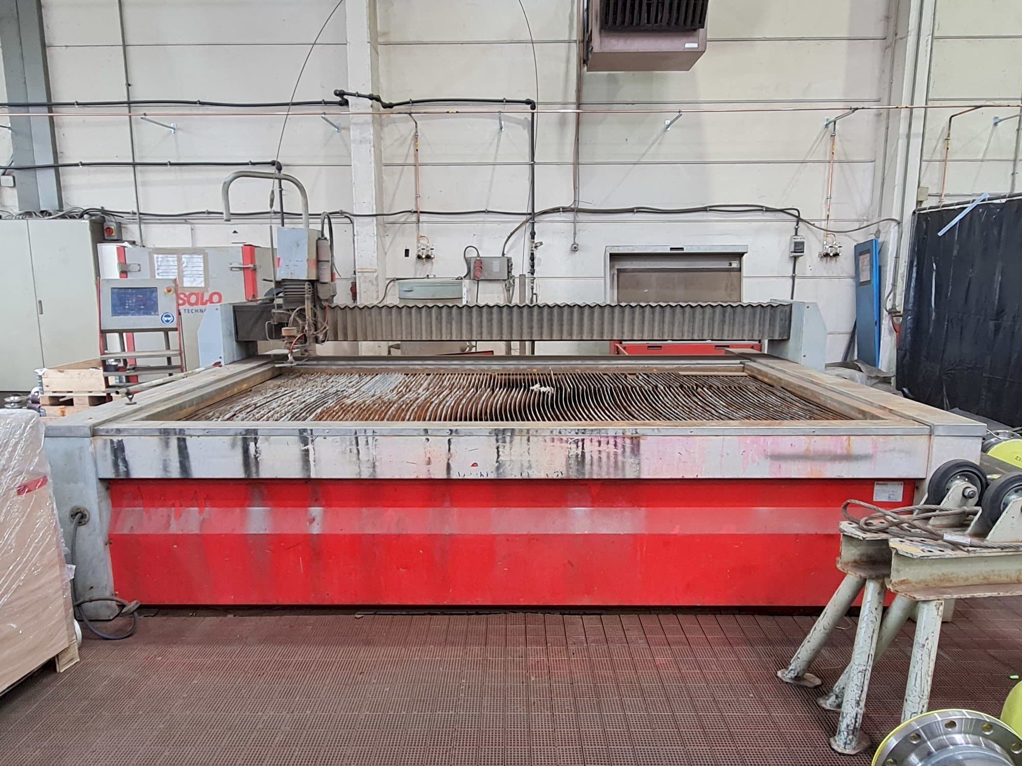 Vooraanzicht van Resato R-LCM 3015-1 machine