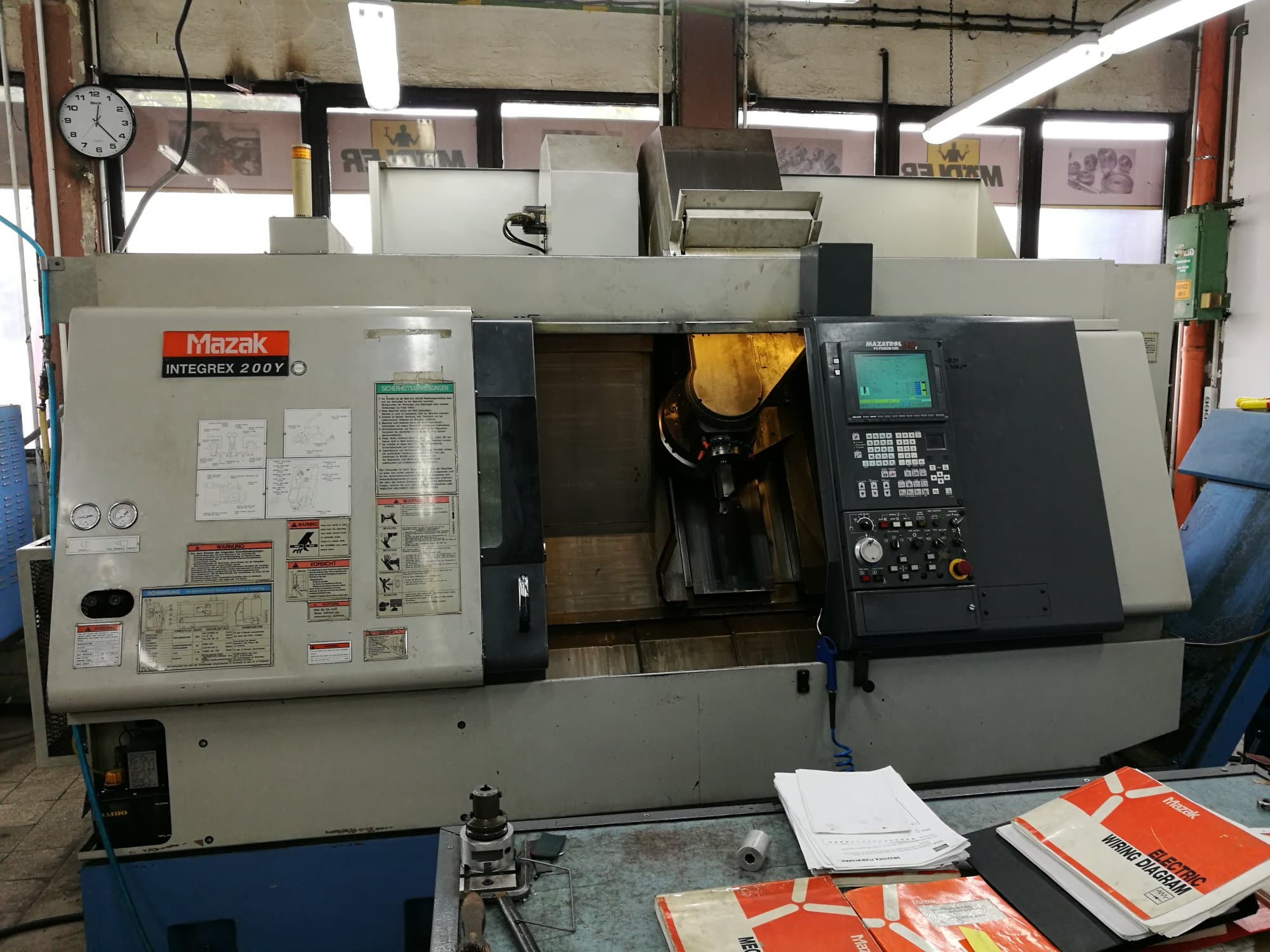 Vooraanzicht  van Mazak INTEGREX 200Y machine