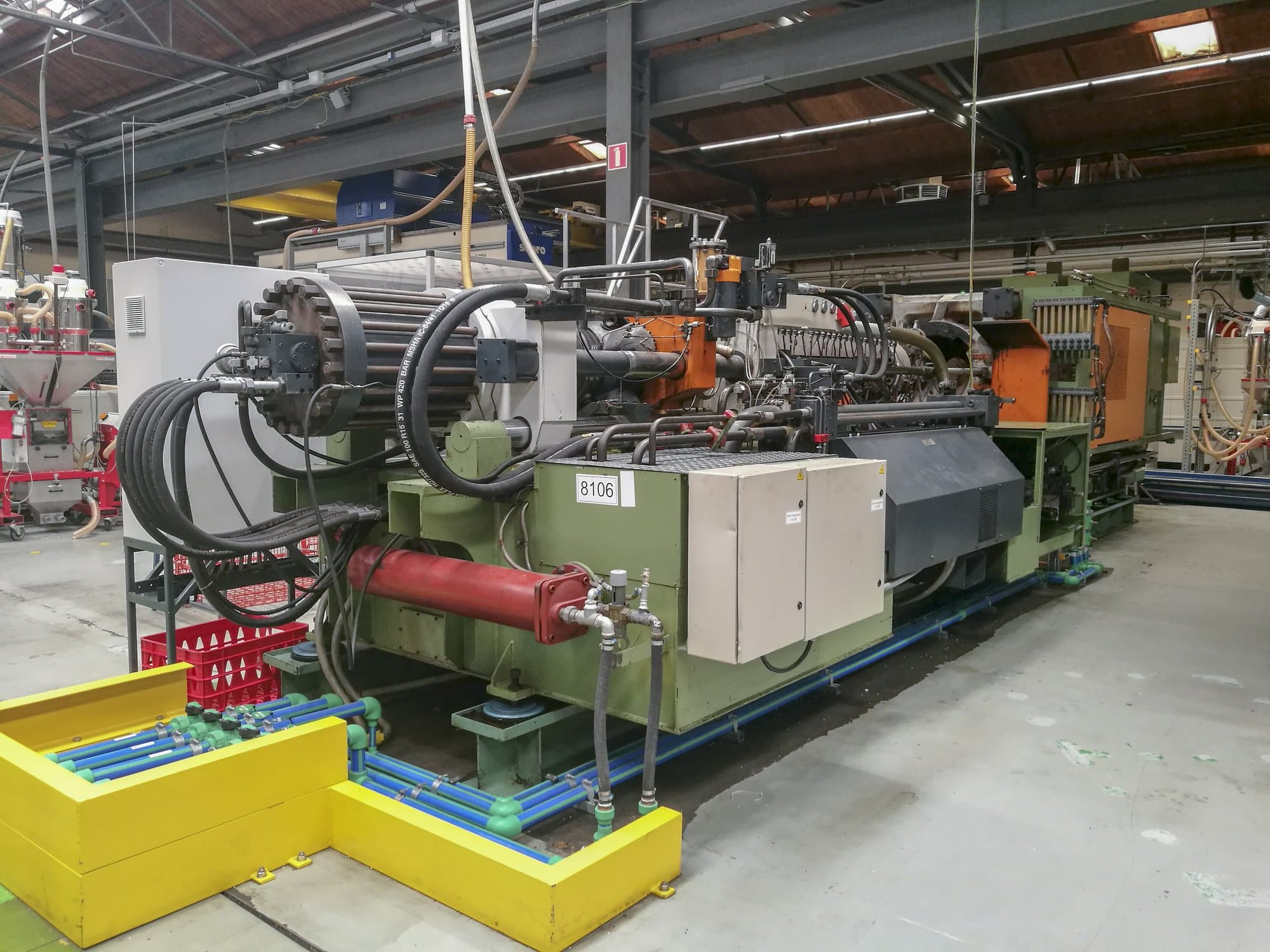 Links zicht  van Windsor HIS 800 D machine