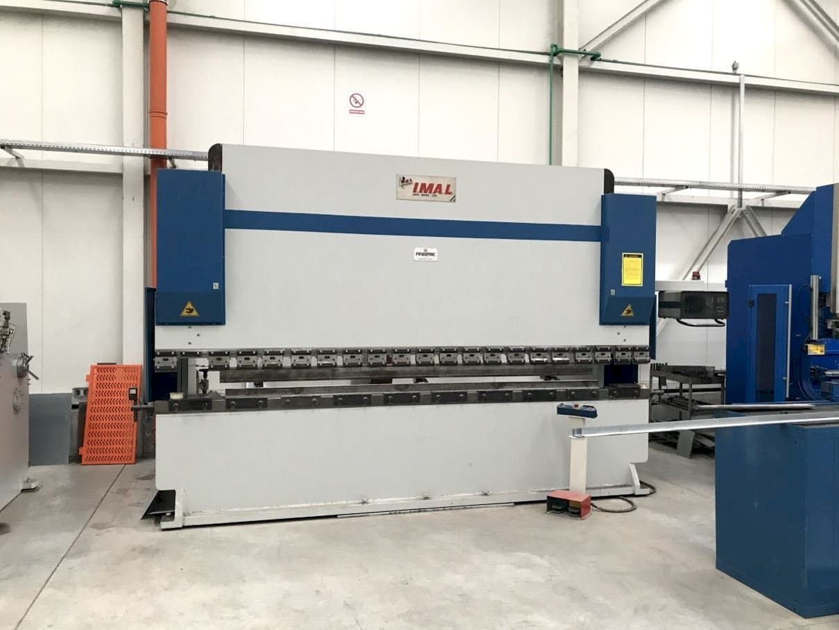 Vooraanzicht van I.MA.L. E3A machine