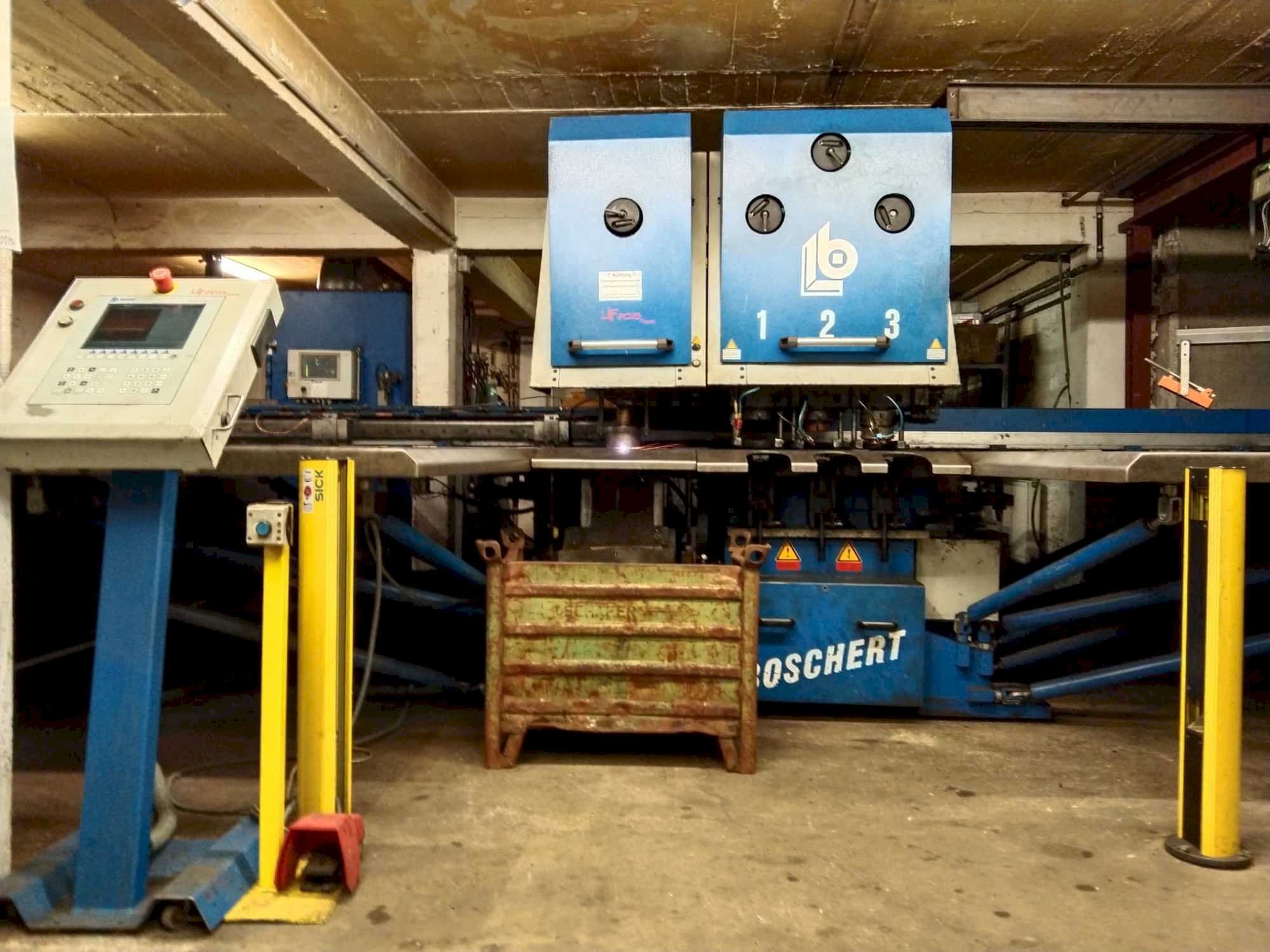 Vooraanzicht van Boschert Tri Combicut plasma machine