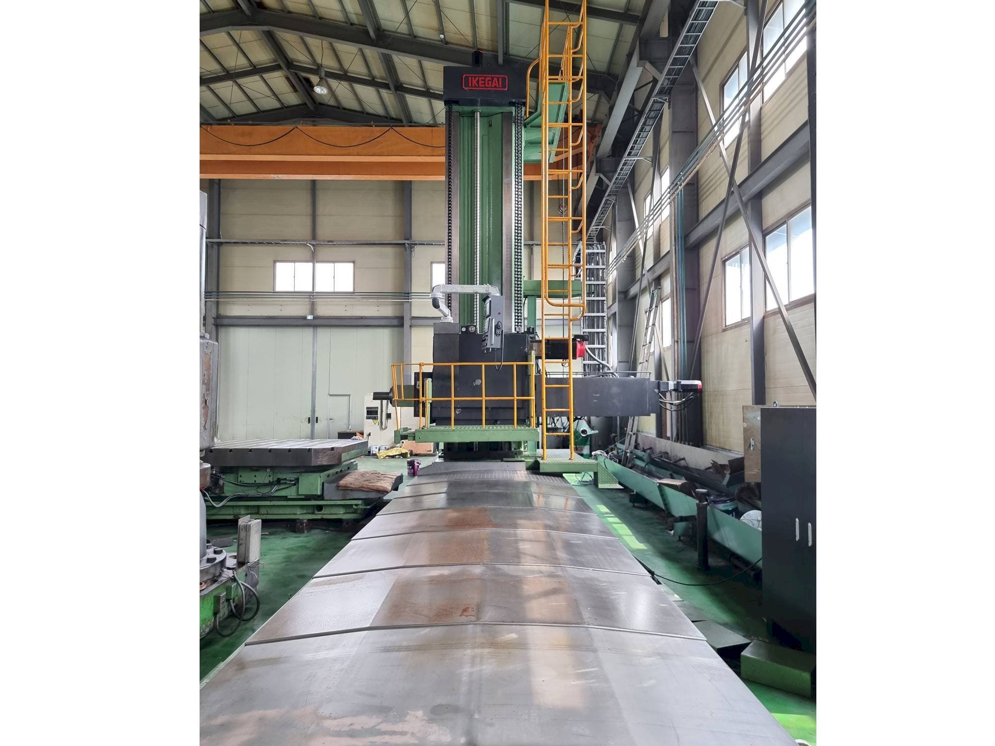 Vooraanzicht van IKEGAI ANC 130FM machine