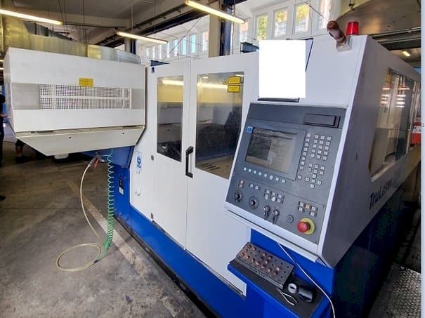 Vooraanzicht  van Trumpf TRULASER 3030  machine