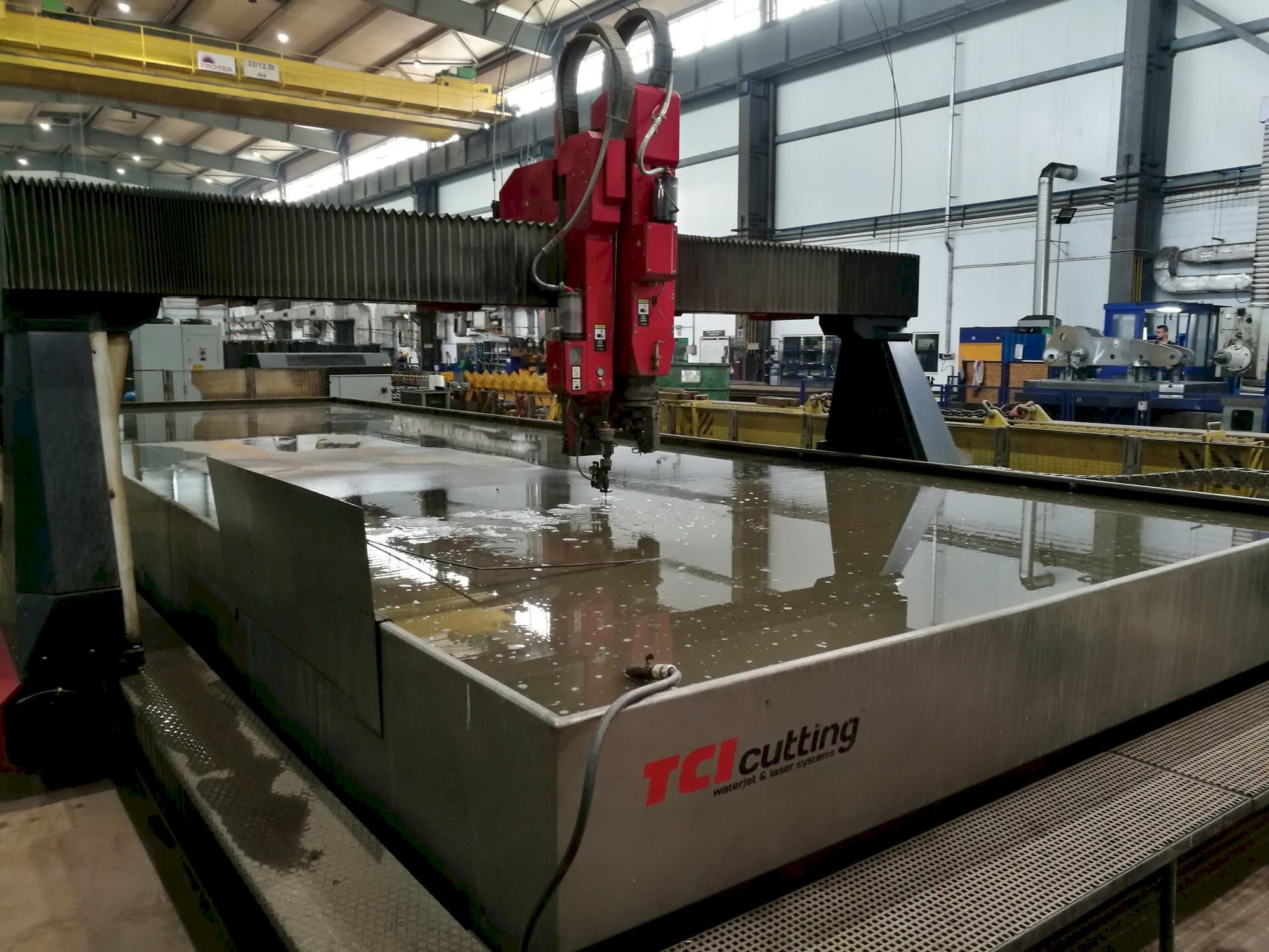 Vooraanzicht  van TCI BP-H 30120-1  machine