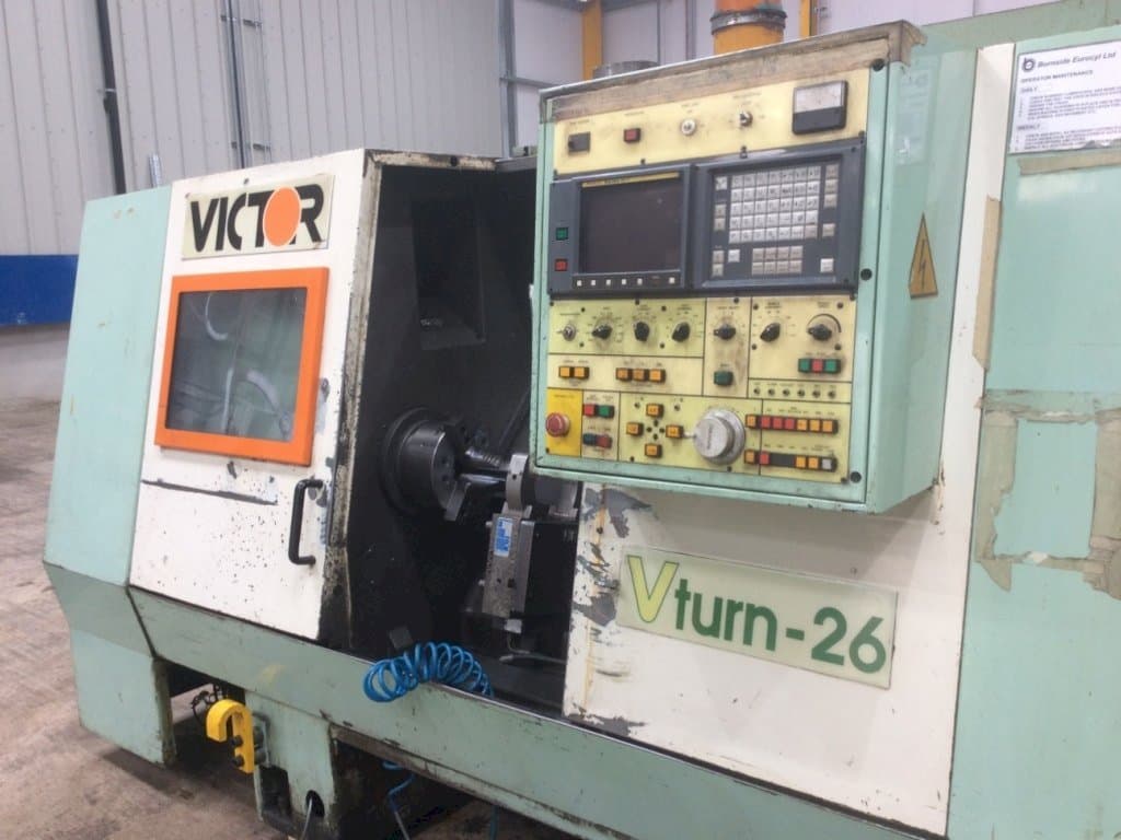 Vooraanzicht van Victor V Turn-26 machine