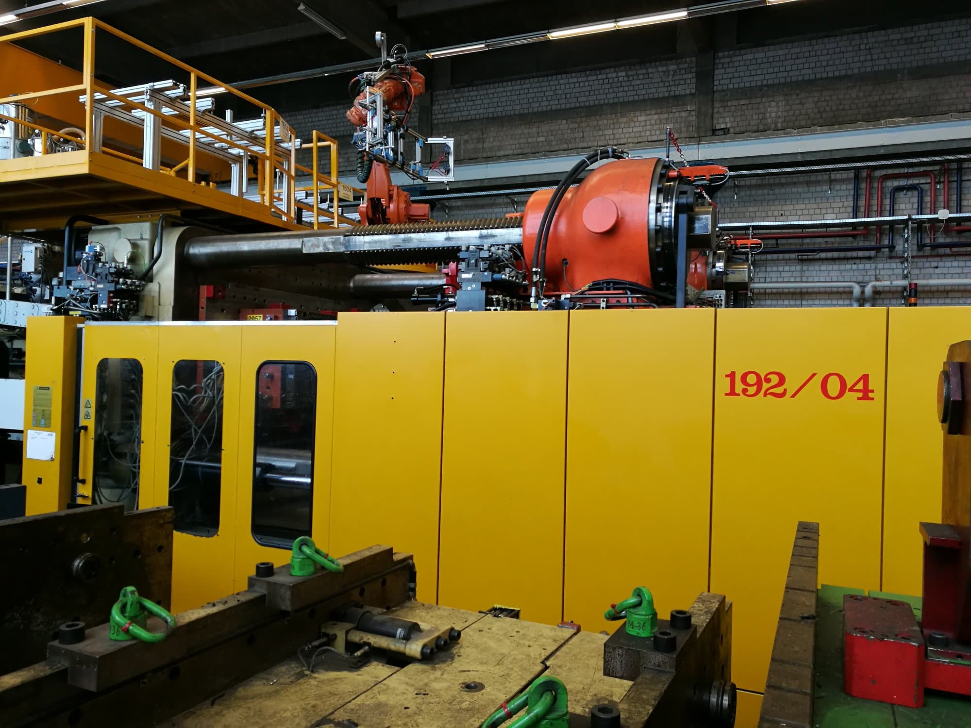 Vooraanzicht van Husky EW 2000 RS 140/130 machine