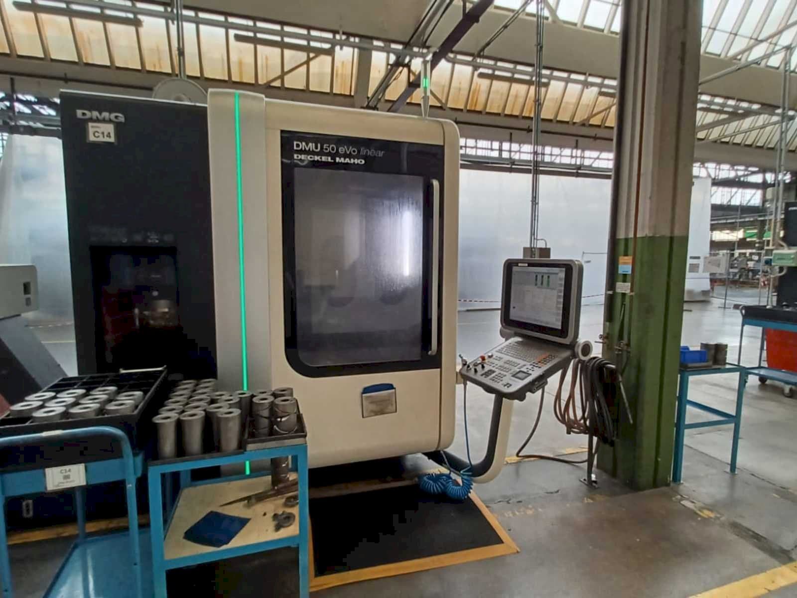 Vooraanzicht van DMG DMU 50 evo linear machine