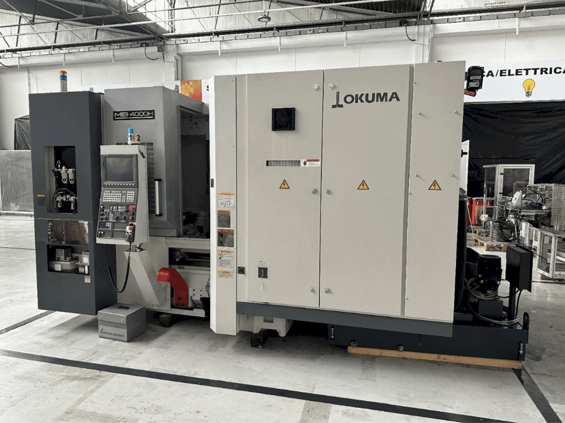 Vooraanzicht van Okuma MB 4000 H machine