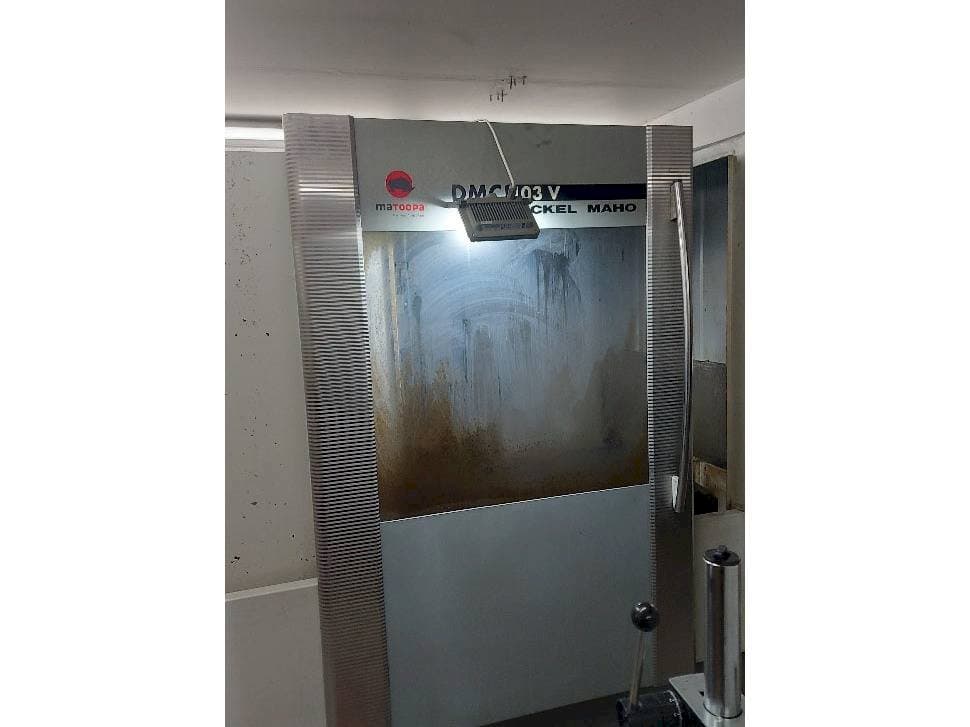 Vooraanzicht van DMG DMC 103 V machine