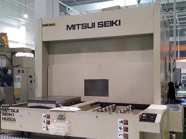 Vooraanzicht van Mitsui Seiki HU80A machine