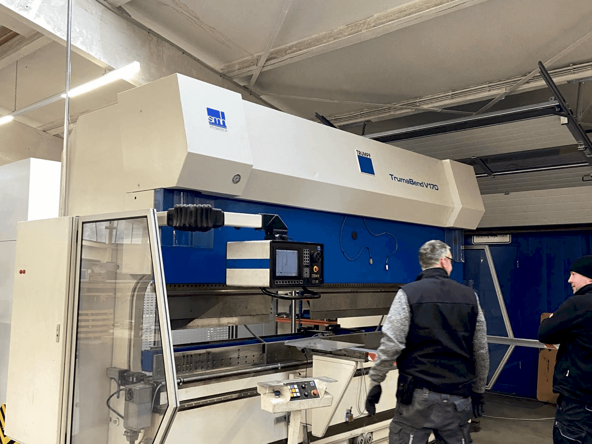 Vooraanzicht van TRUMPF TrumaBend V170 machine