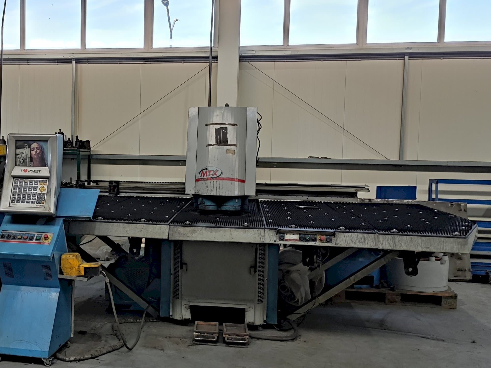 Vooraanzicht van Euromac MTX INDEX machine